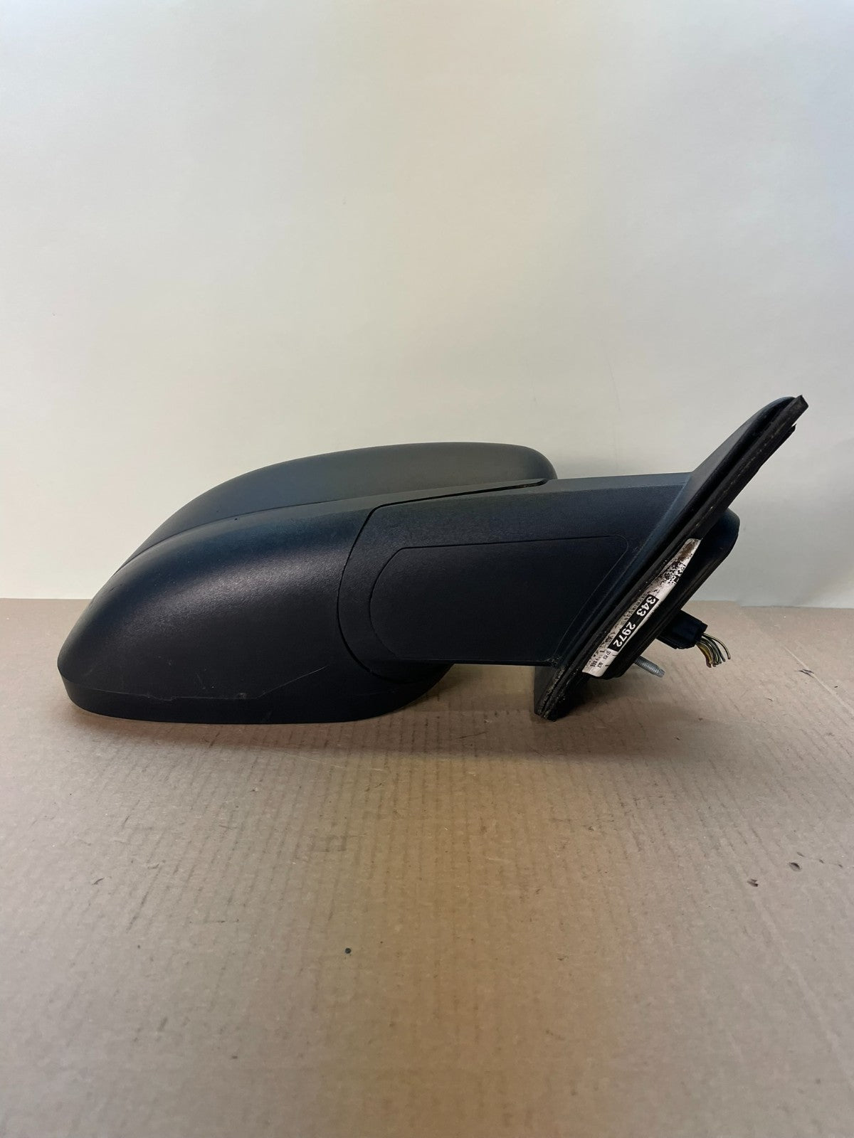 2010 to 2018 Ford Taurus Right Passenger View Door Mirror AI8735 DG3