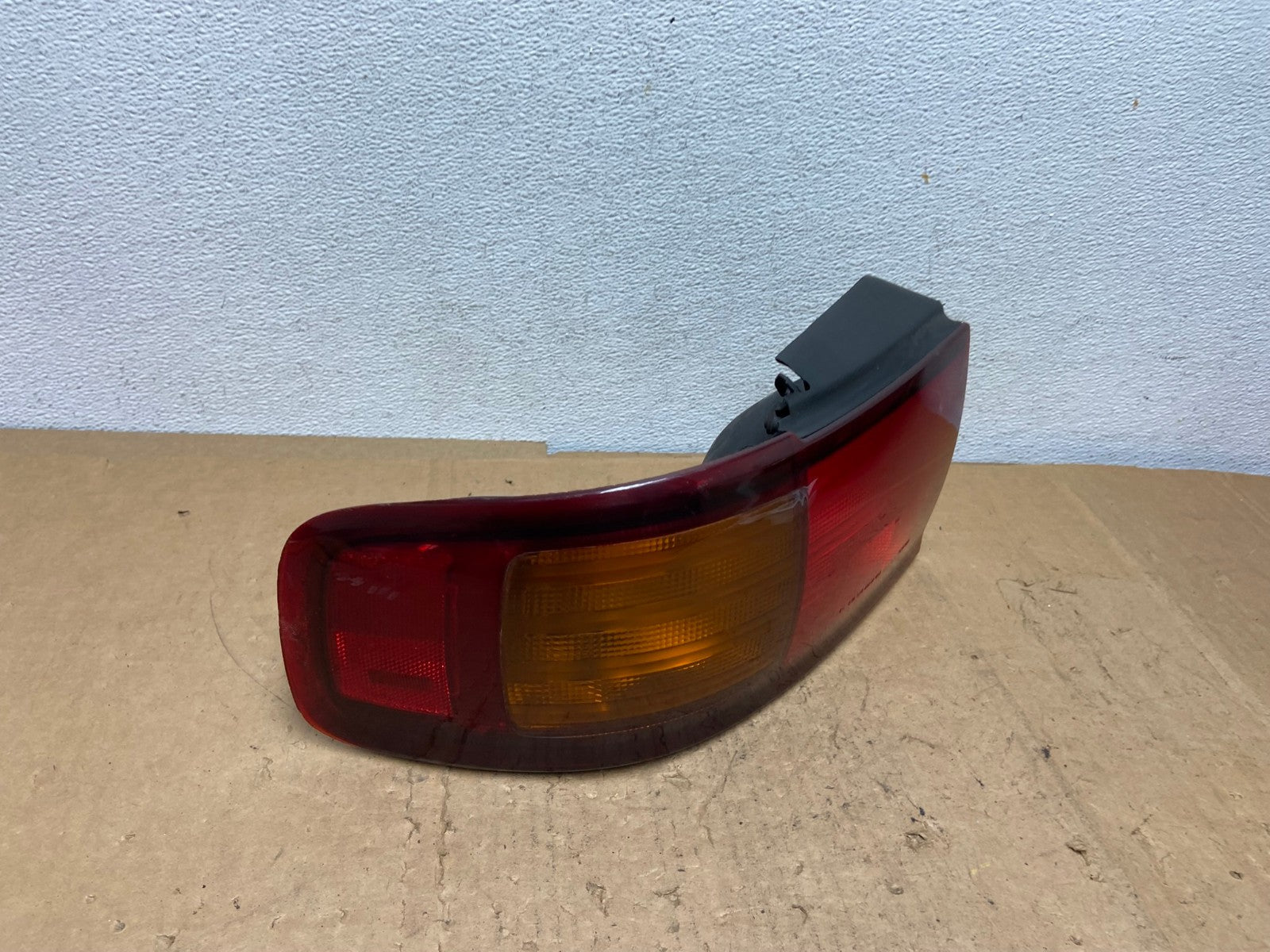 1995 - 1996 Toyota Camry Sedan Left Driver Side Lh Tail Light Lamp AD0600 LK2