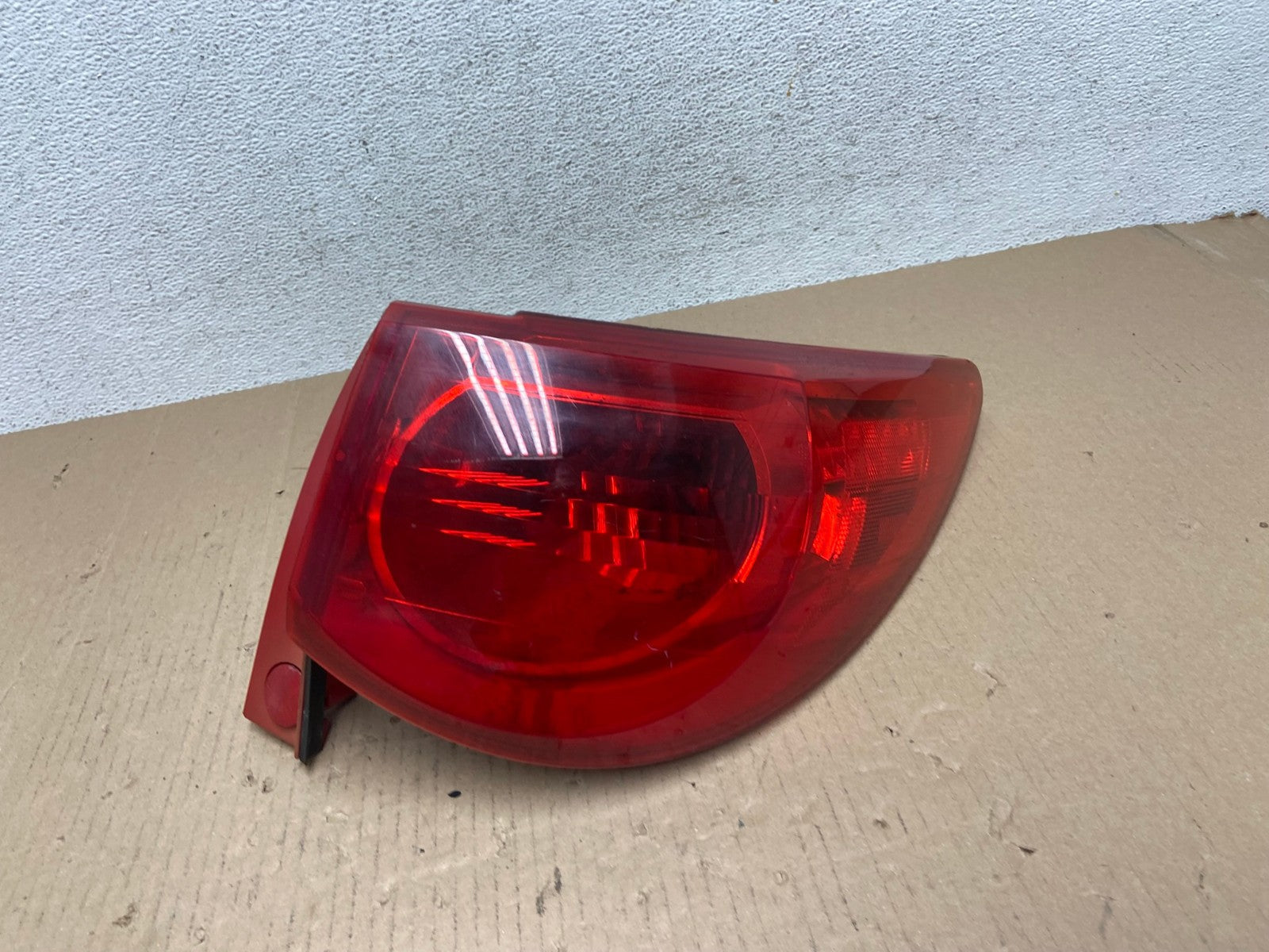 2009 2010 2011 2012 Chevrolet Traverse Right Passenger Tail Light AE7292 LK0