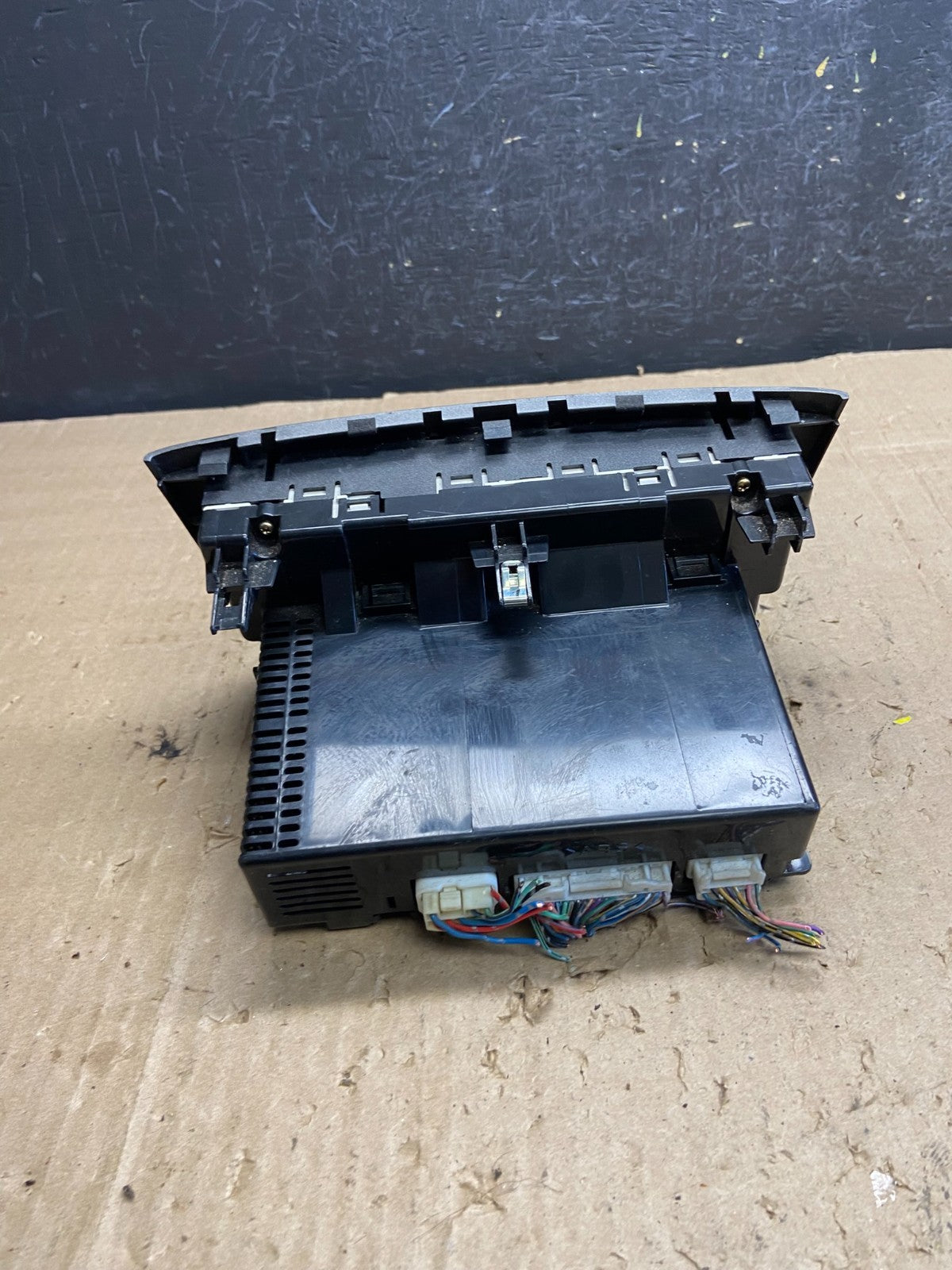 2002 - 2003 Lexus ES300 Center Dash A/C AC Heater Climate Control Unit AE1977 DG4