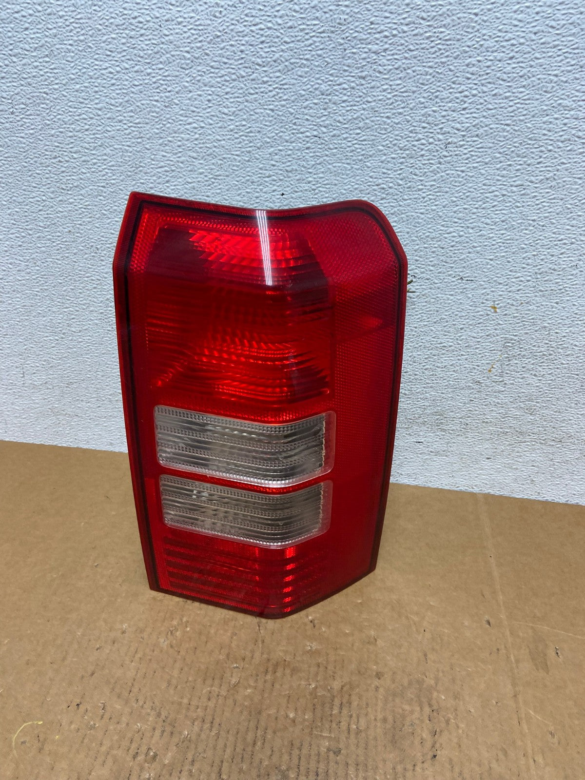 2008-2016 Jeep Patriot Right Passenger Rh Side Tail Light AD9307 LK0