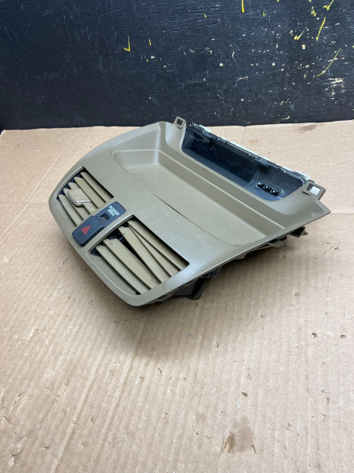 2007 - 2013 Acura MDX Front Dash Tray Center Console Air Vents Hazard Y2285 DG3