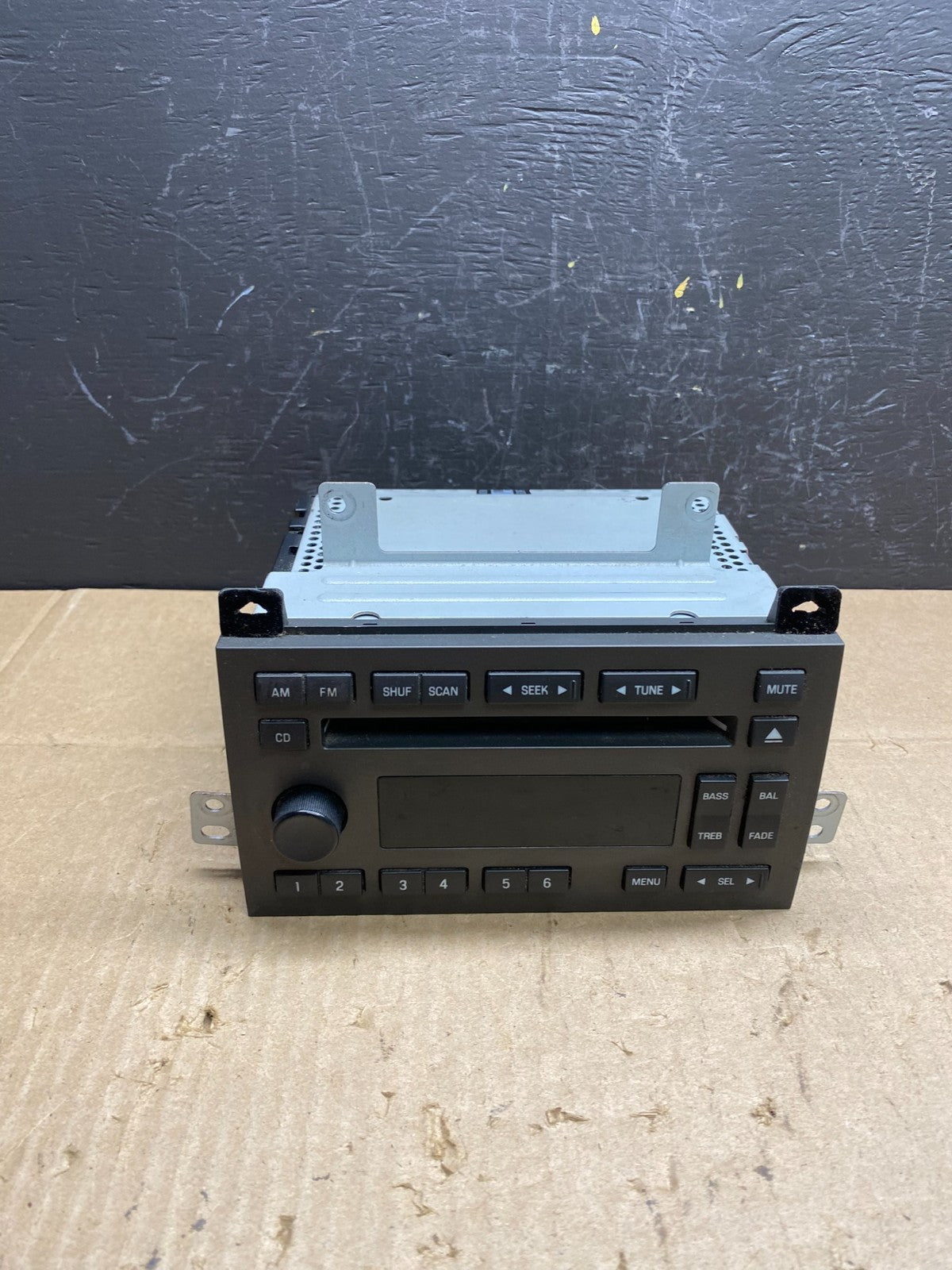 2005 Lincoln Town Car RDS AM/FM Radio Tape CD Player OEM ab9567 DG0