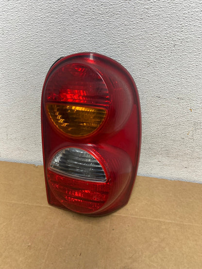 2002 2003 2004 Jeep Liberty Right Passenger Rh Side Tail Light AD5357 LK0