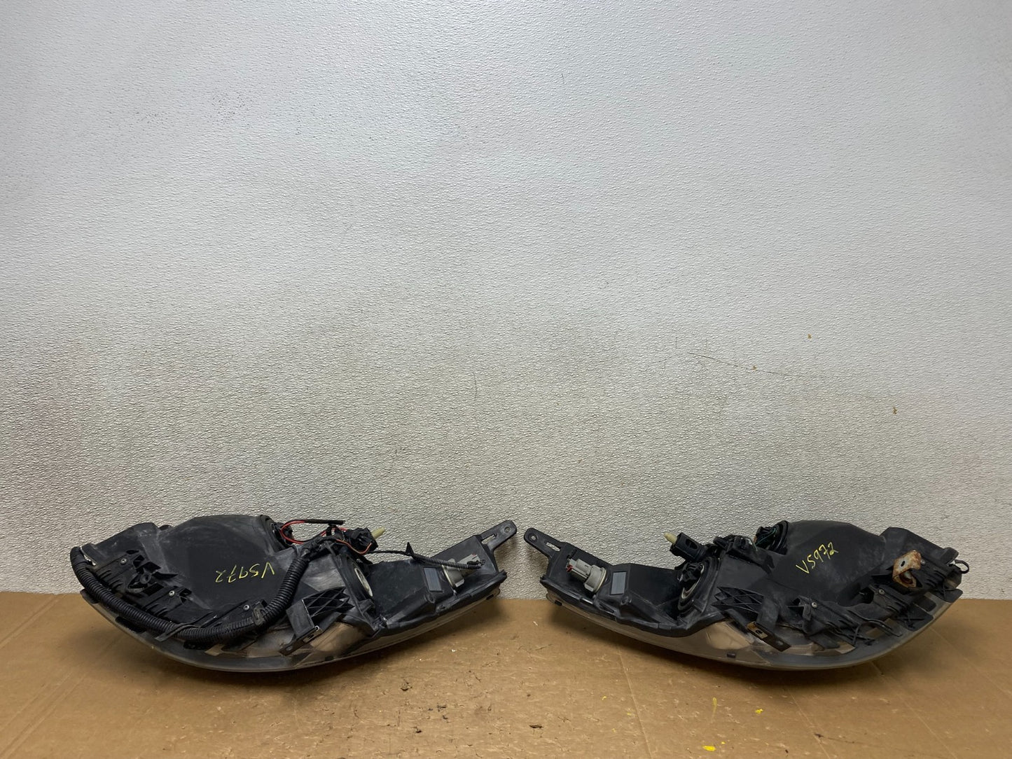 Sedan 2007 2008 2009 Nissan Altima Left+Right Set Headlights V5972 DW9