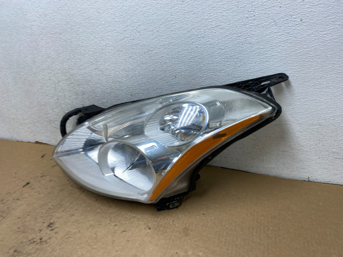 Sedan 2010 2011 2012 Nissan Altima Left Driver Side Headlight AG2337 DW1