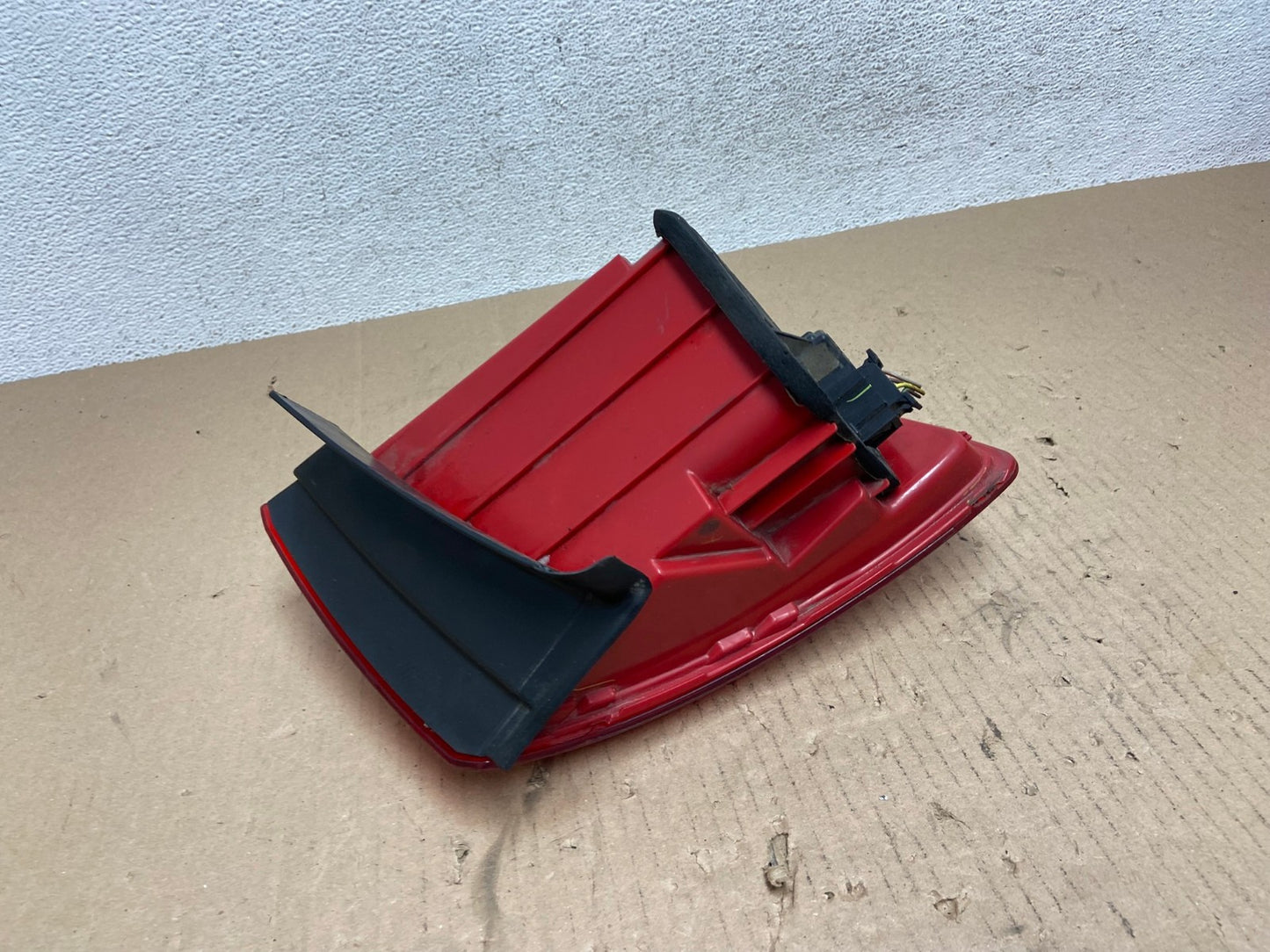 2011 to 2014 Volkswagen Jetta Right Passenger Rh Side Tail Light AE7325 LK4