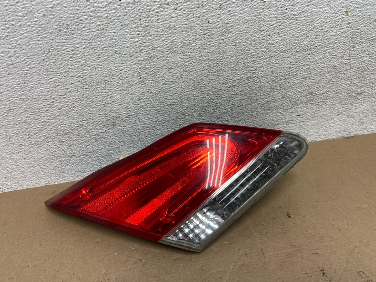2011 to 2012 Toyota Avalon Left Driver Side Tail Light Inner AF45460