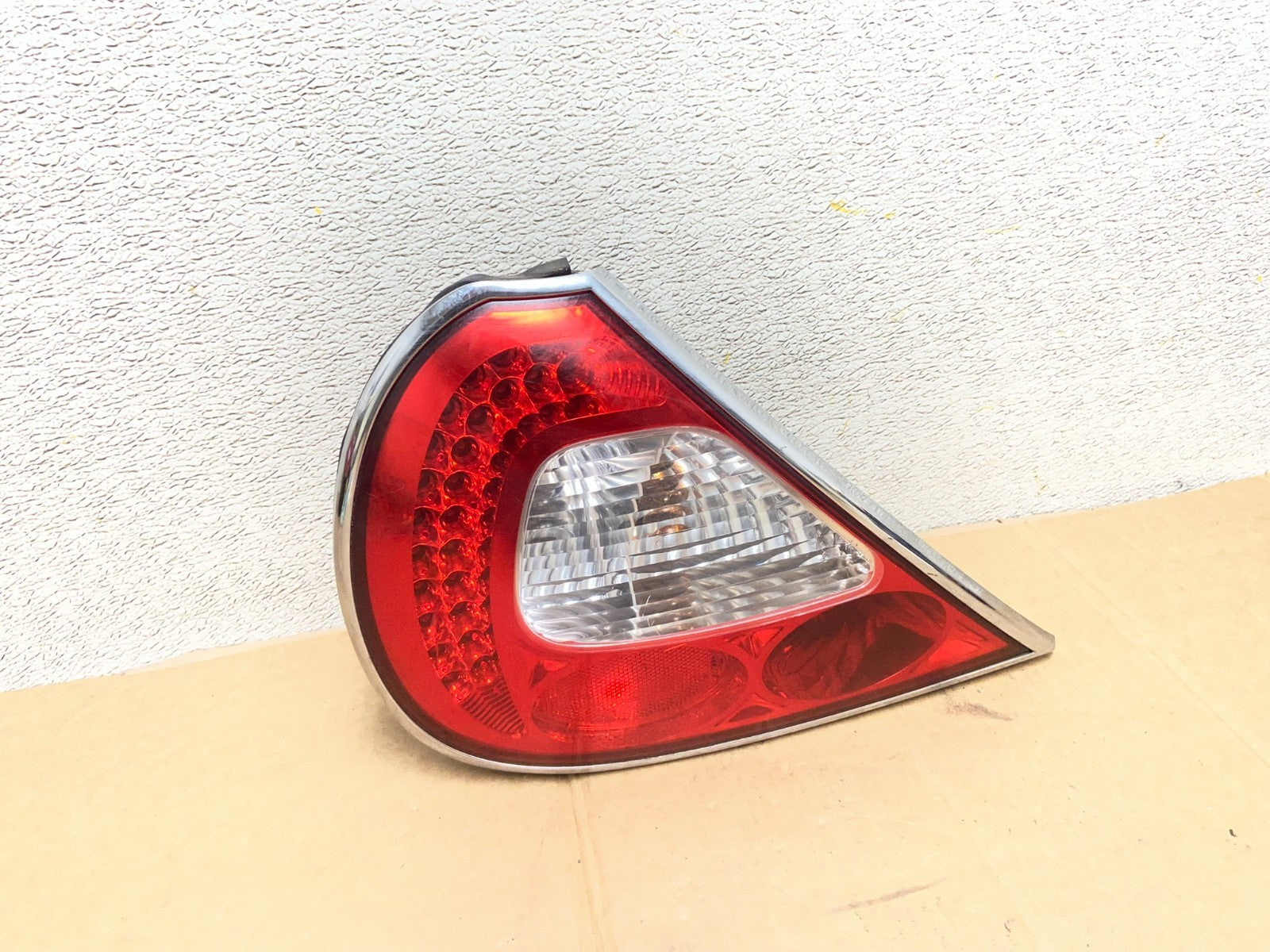 2008 to 2009 Jaguar XJ8 Left Driver LH Side Tail Light OEM AA1177 DW0