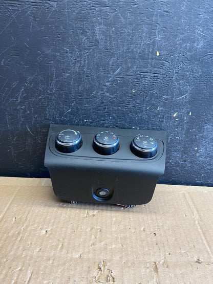 2011-2014 Chrysler 200 Heater AC Climate Switch Temperature Control AD2344 DG0