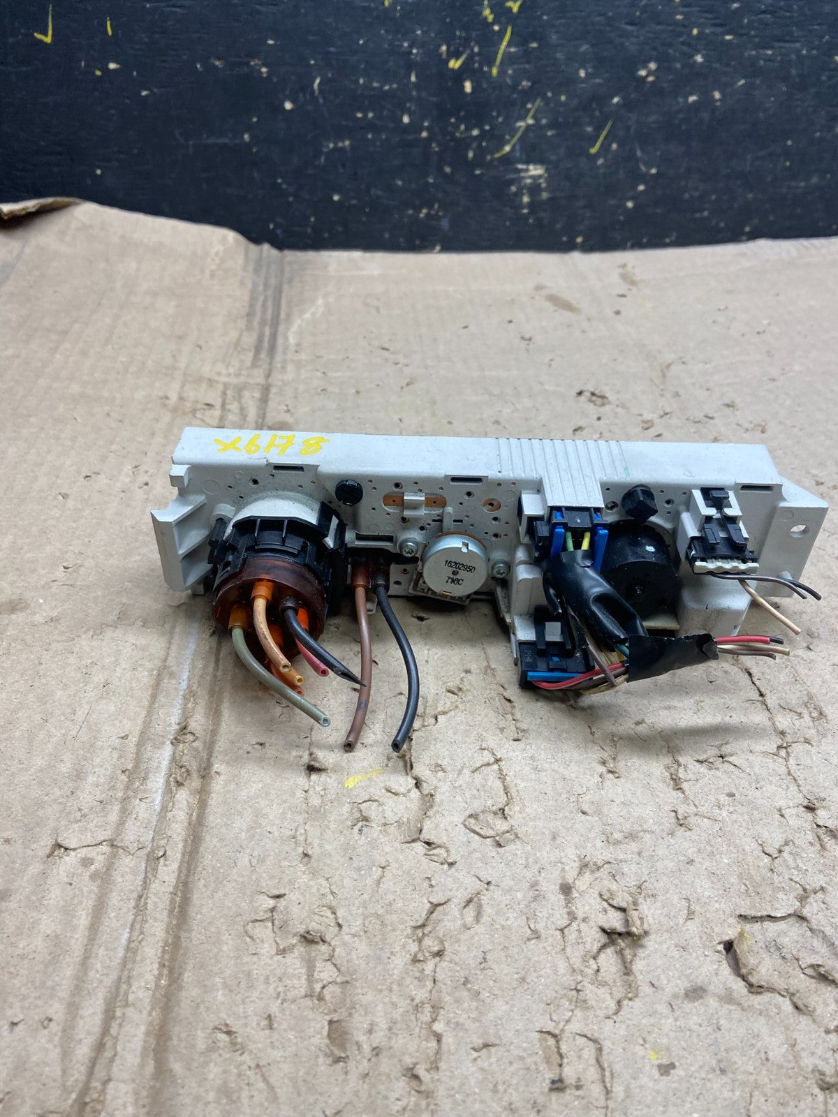 1996 - 2005 GMC Chevrolet Express 1500 Climate Control A/C x6178 DG3