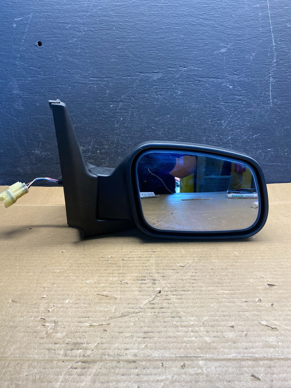 1999 to 2004 Land Rover Discovery 2 Right Passenger Door Power Mirror AH8751 DG8