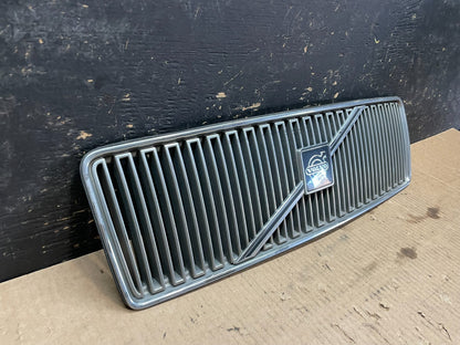 1995 to 1997 Volvo 960 Front Grill Grille Y9643 PS1