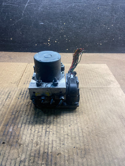 2010 - 2013 Land Rover LR4 ABS Anti Lock Brake Pump Module OEM Y4382 DG3