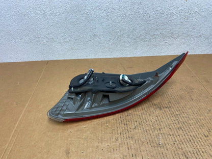 2009 to 2012 Toyota Venza Right Passenger RH Side Inner Tail Light AE0365 DG4