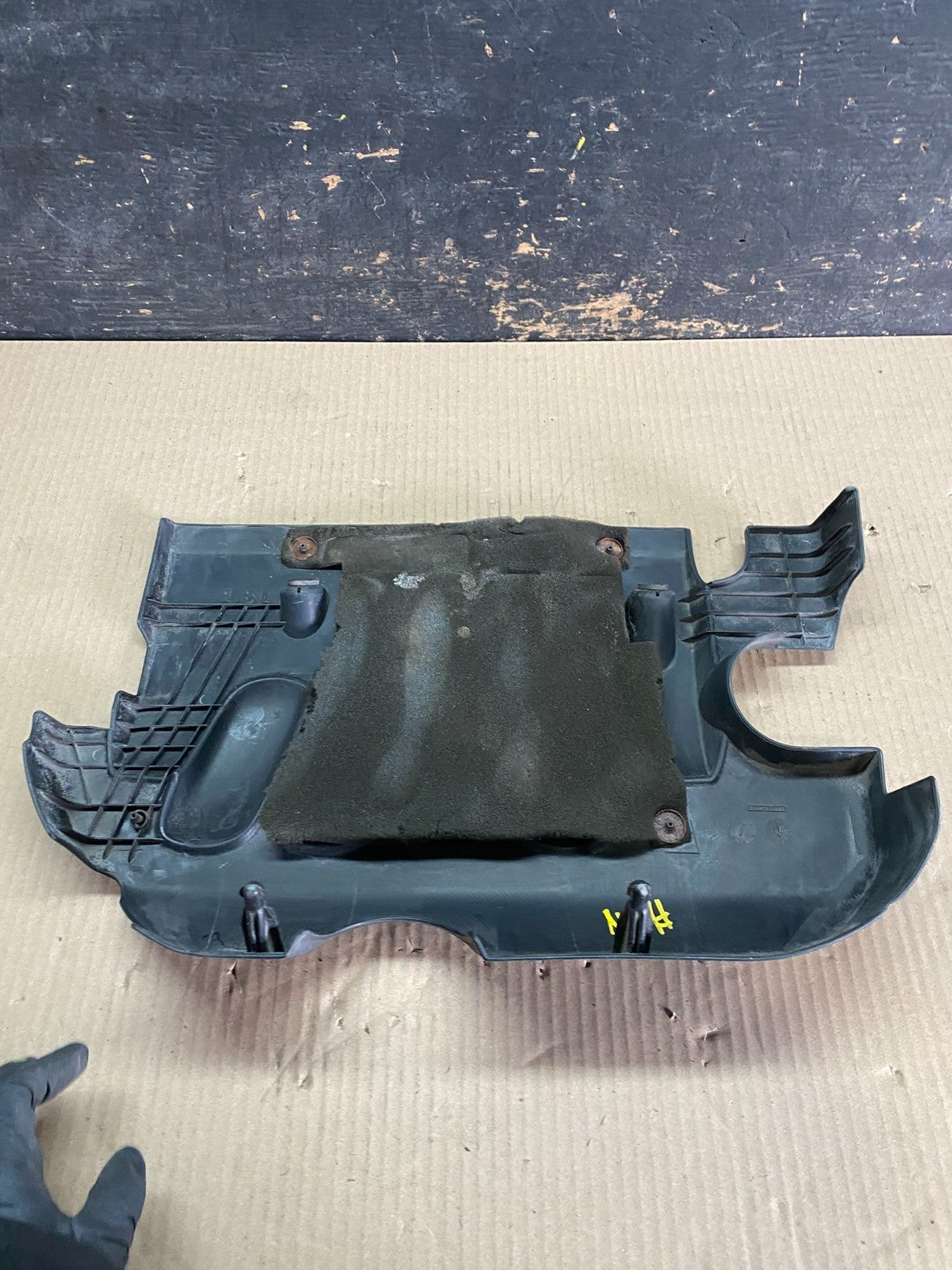 2007 to 2012 Nissan Versa Engine Motor Cover u7307 DG4