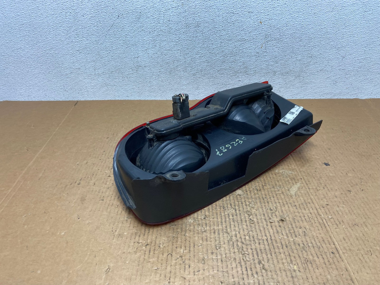 2004-2009 Dodge Durango Tail Light Left Driver Side LH DEPO AE2687 LK4