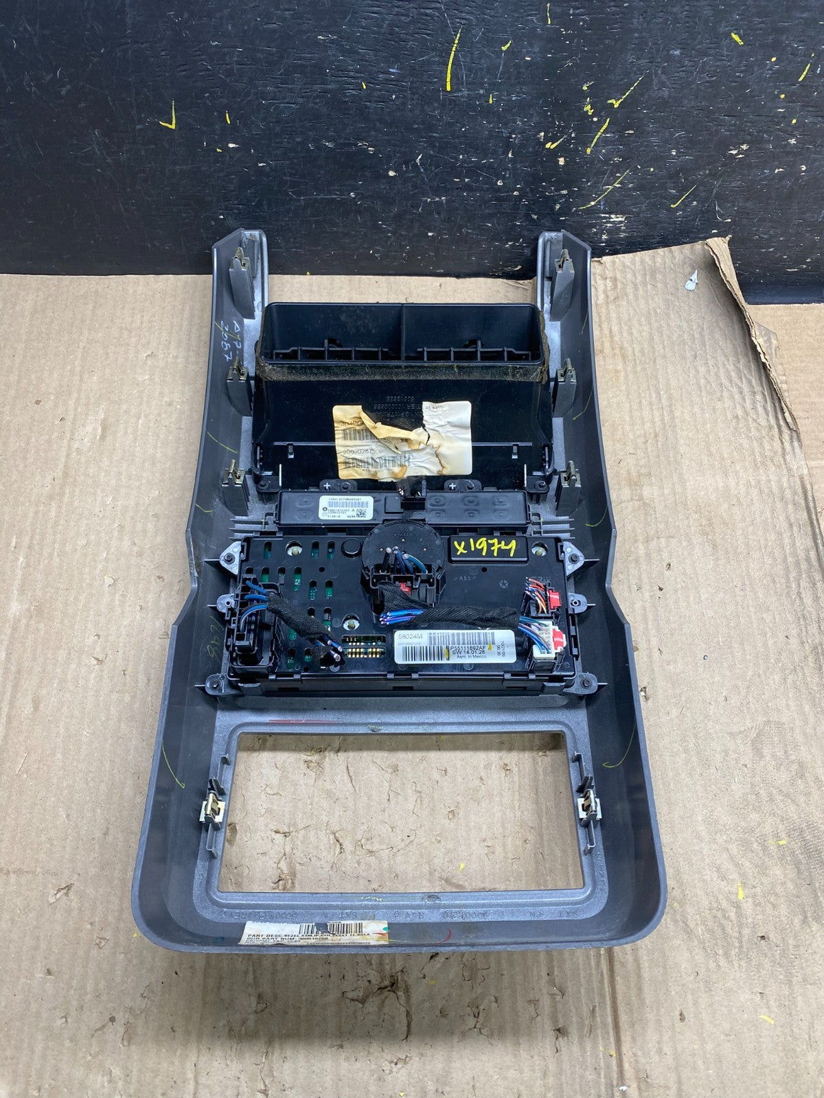 2009 2010 Dodge Journey Center Dash A/C AC Climate Control Bezel Trim X1974 DG7