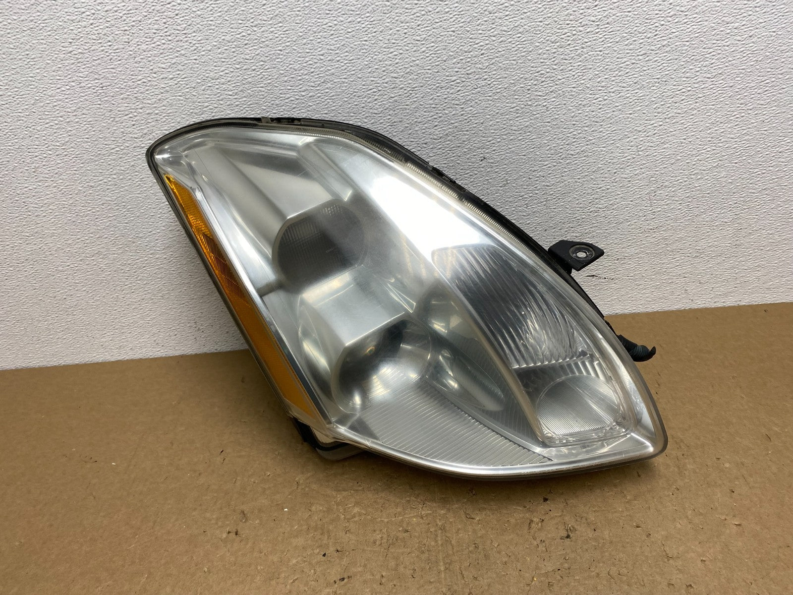 2004 2005 2006 Nissan Maxima Right Passenger Side Headlight Xenon HID AC1499 DW0