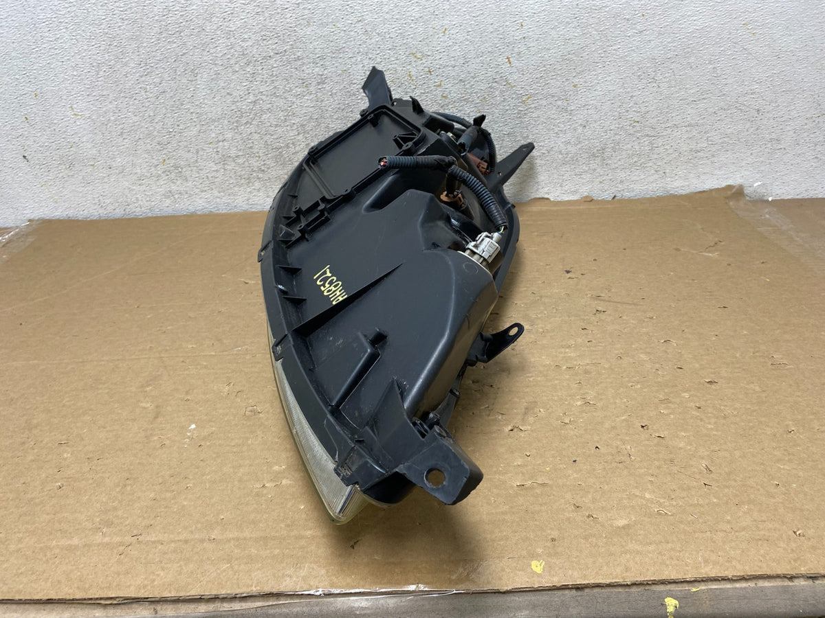 2006 to 2010 Toyota Sienna Left Driver Lh Side Headlight Halogen AH8521 DW8