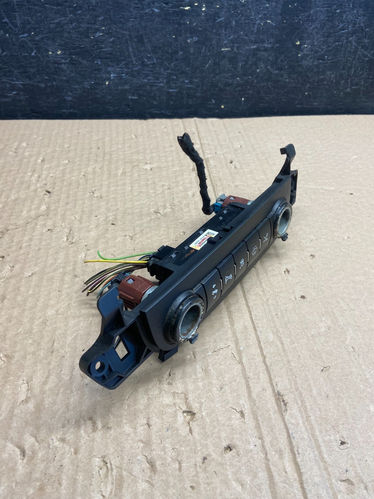2007-2014 Chevrolet Tahoe Silverado Yukon Pedal Traction Control Switch AF63021