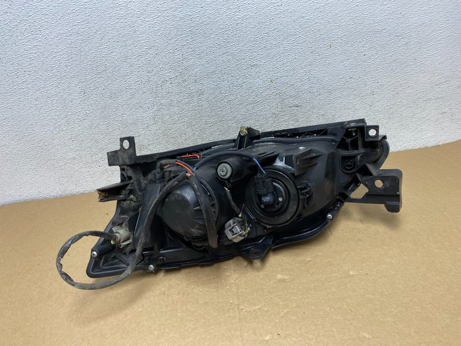 2008 to 2011 Subaru Impreza Right Passenger Side Halogen Headlight AF7285 DW5