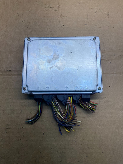 2004 to 2005 BMW 330i ECU ECM Engine Control Module Computer ad7380 DG1