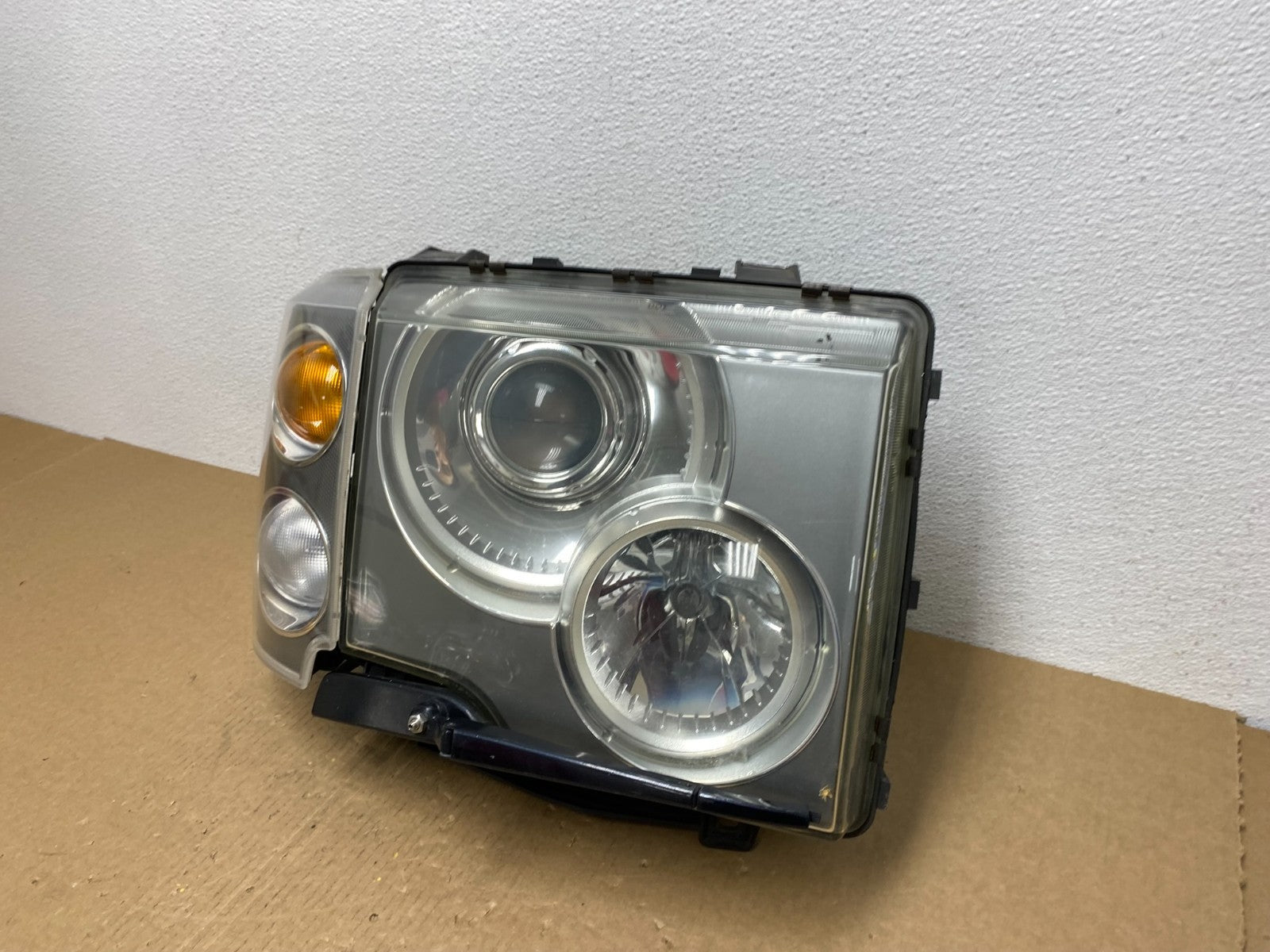 2003 - 2004 Land Rover Range Rover Right Passenger Headlight Xenon HID AC1191 DW1