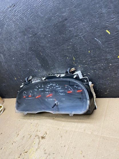 2004 to 2008 Ford E150 E250 Gauge Speedometer Cluster u5278 DG3