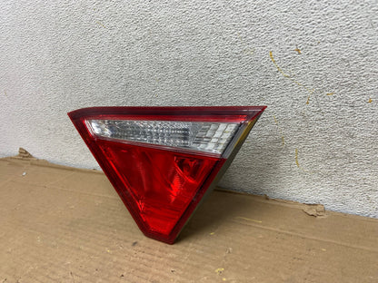 2015 - 2017 Toyota Camry Right Passenger RH Side Tail Light Inner AG9304 LK2