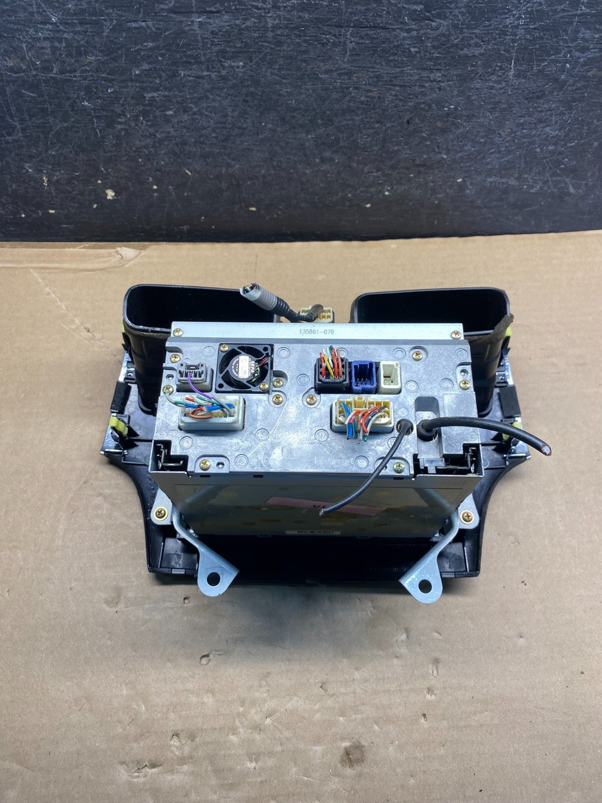 2002 to 2003 Lexus ES330 Es300 Radio Screen Receiver CD Air Vent AI0140 DW5