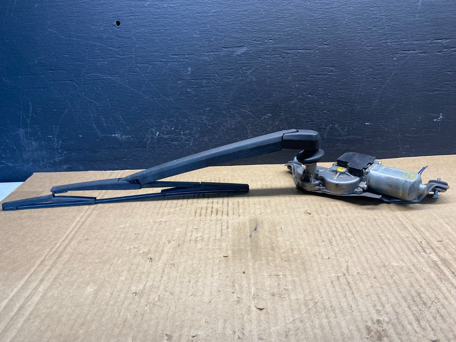 2011-2020 Toyota Sienna Rear Windshield Washer Wiper Motor ac7851 DG3