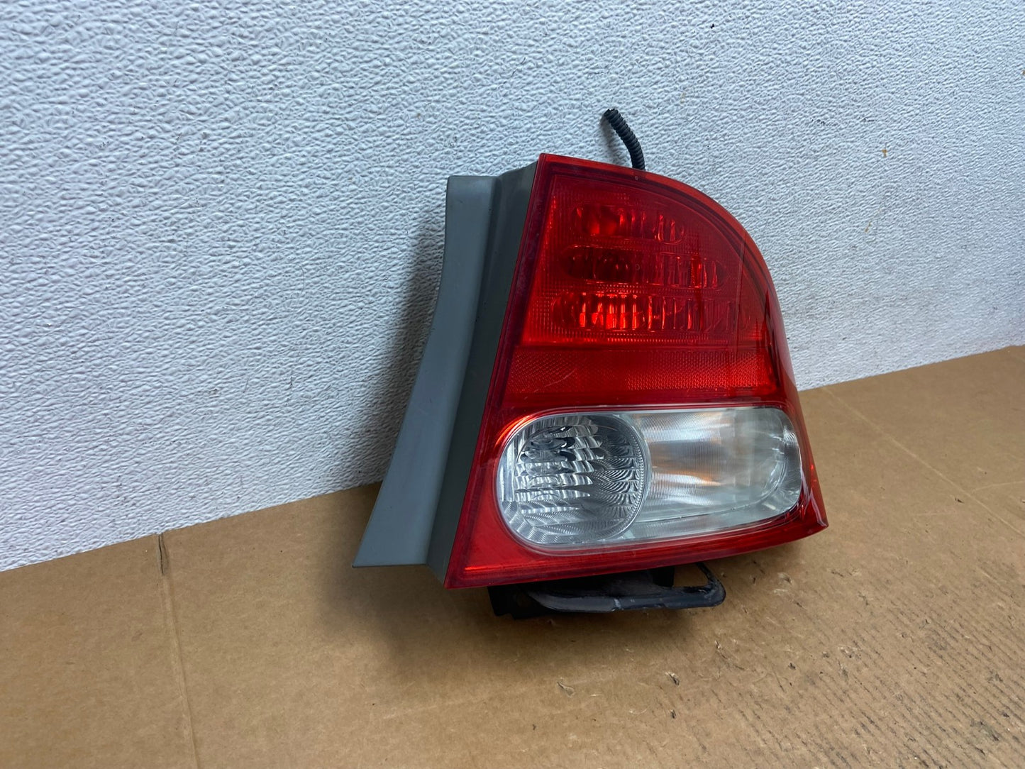 2009 2010 2011 Honda Civic Right Passenger Side Tail Light AE0507 LK2