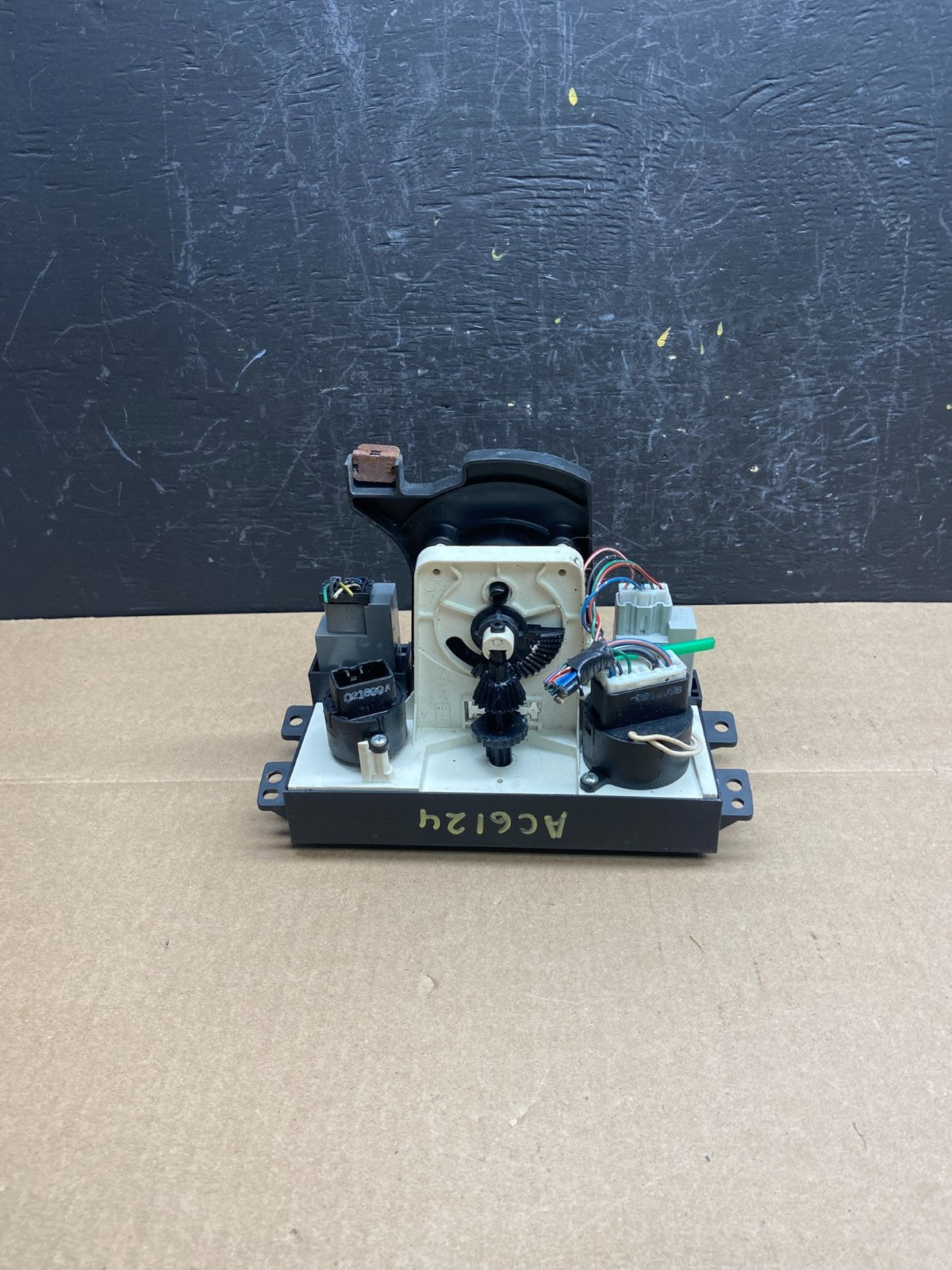 1997-2001 Toyota Camry AC Heater Temperature Climate Control AC6124 DG3