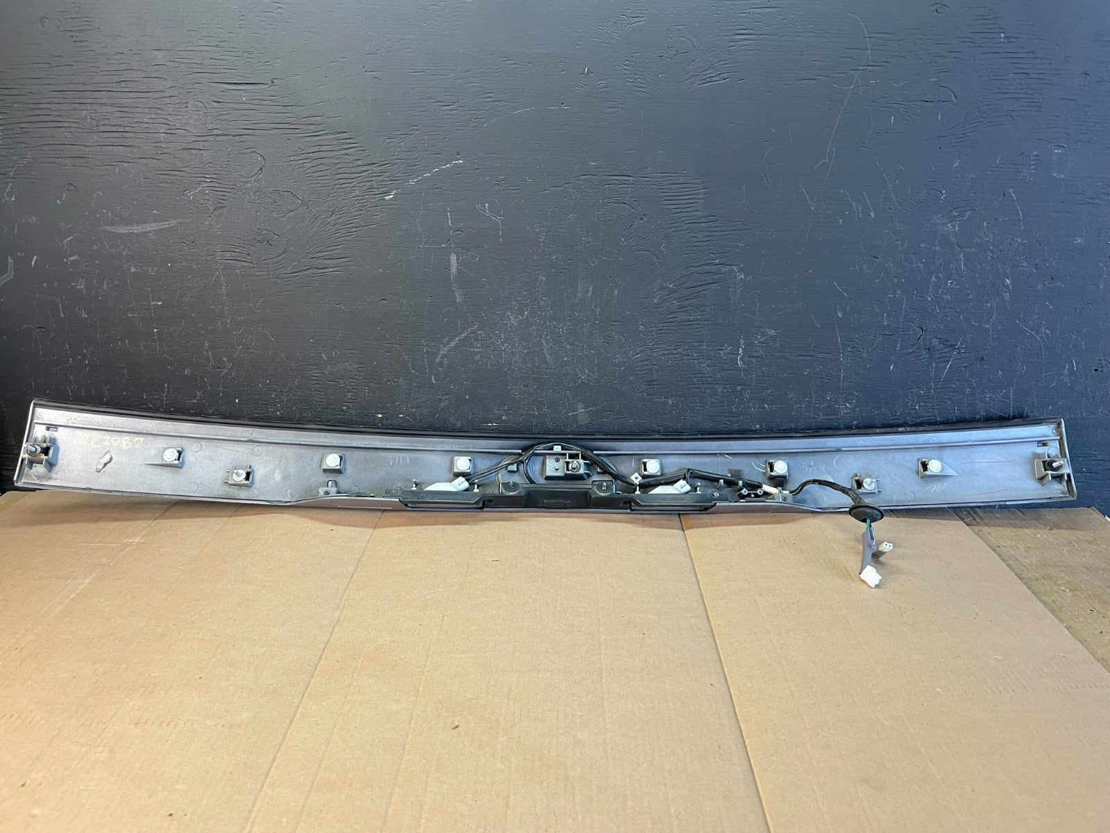 2009 - 2013 Subaru Forester Liftgate Tailgate Trunk Trim Molding AC2087 DG5