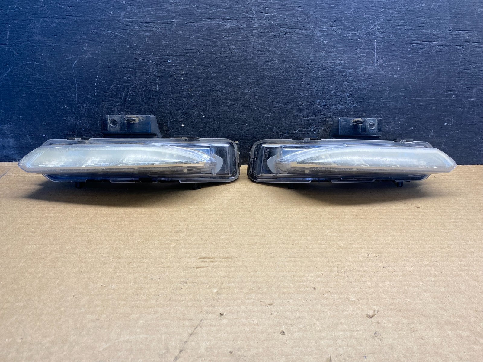 2013 to 2017 Buick Enclave Front Left+Right Set Side Fog Lamp AF4116 DG0