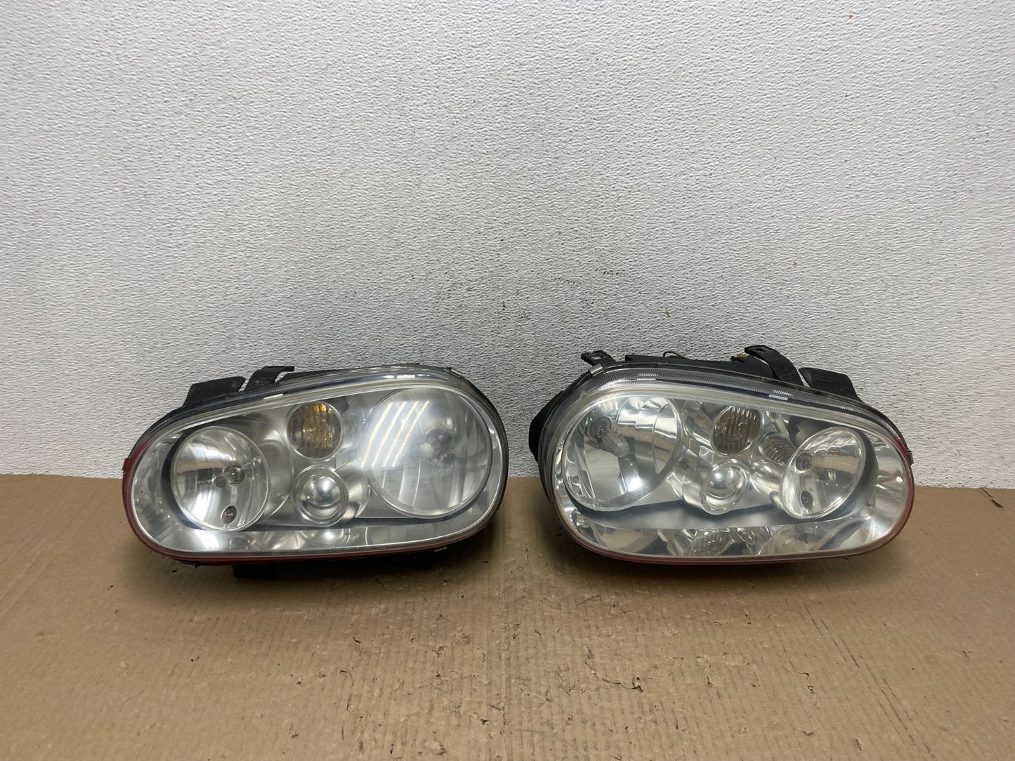 1997-2003 Volkswagen Golf MK4 Left+Right Side Halogen Headlights AE9758 DW0
