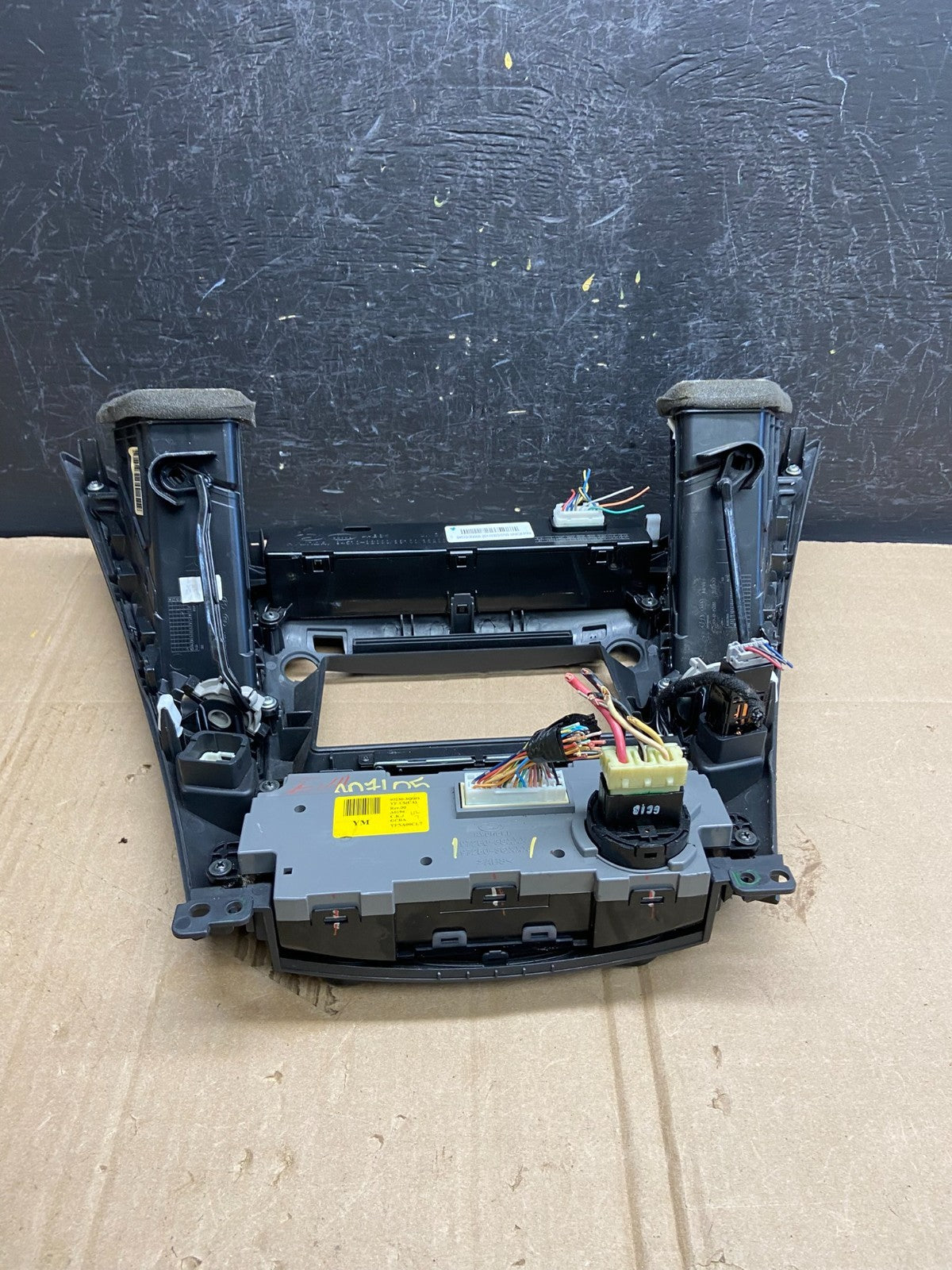 2011 - 2014 Hyundai Sonata Center Radio Climate Control Air Vent Bezel AD7105 DG6