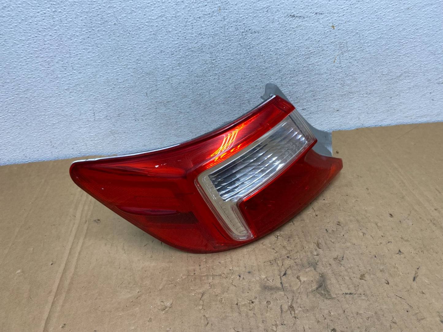 2012 2013 2014 Toyota Camry Left Driver LH Side Tail Light AD3050 DW2
