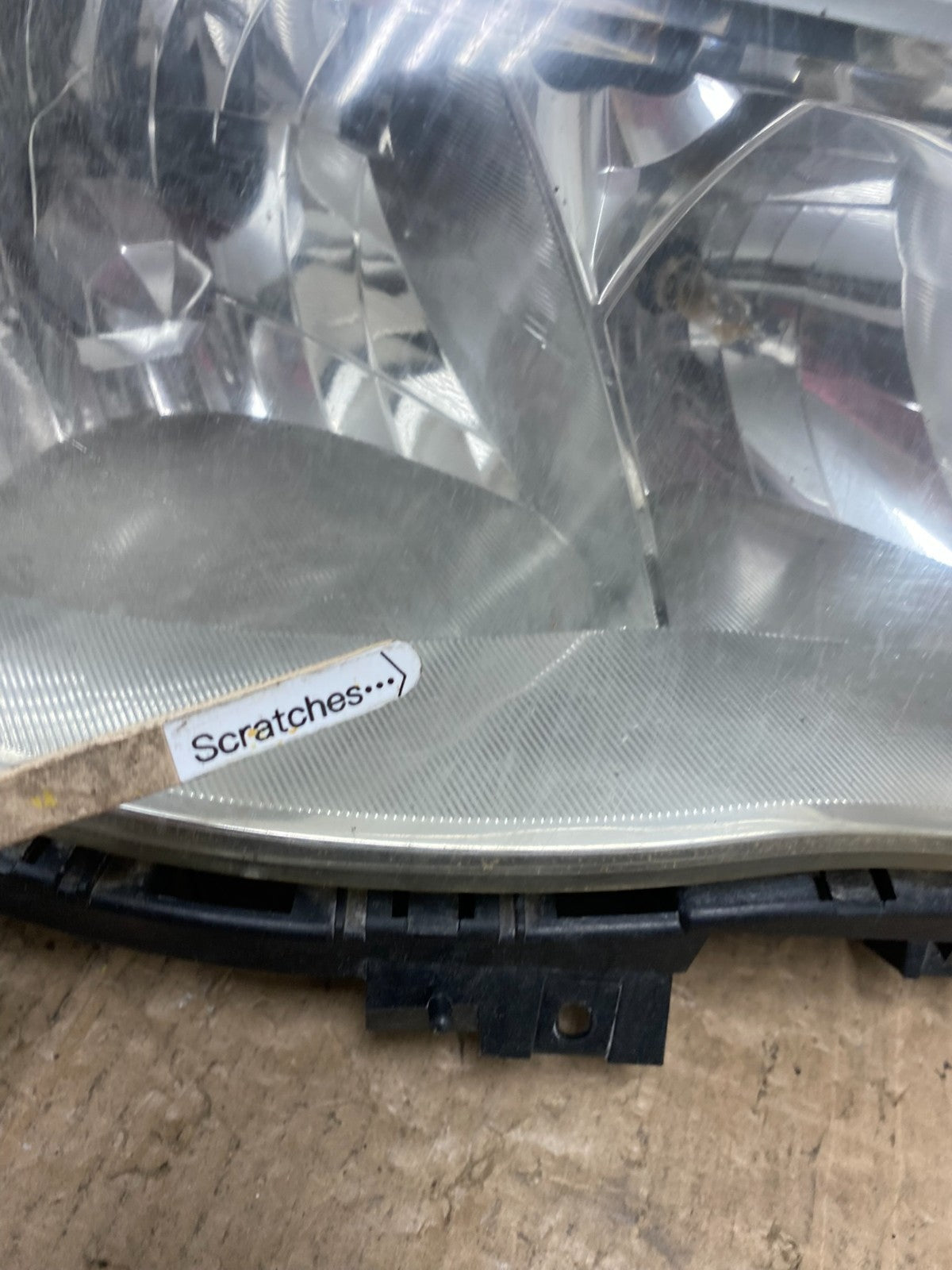 2009 - 2013 Subaru Forester Right Passenger Side Halogen Headlight OEM AB8468 DW3