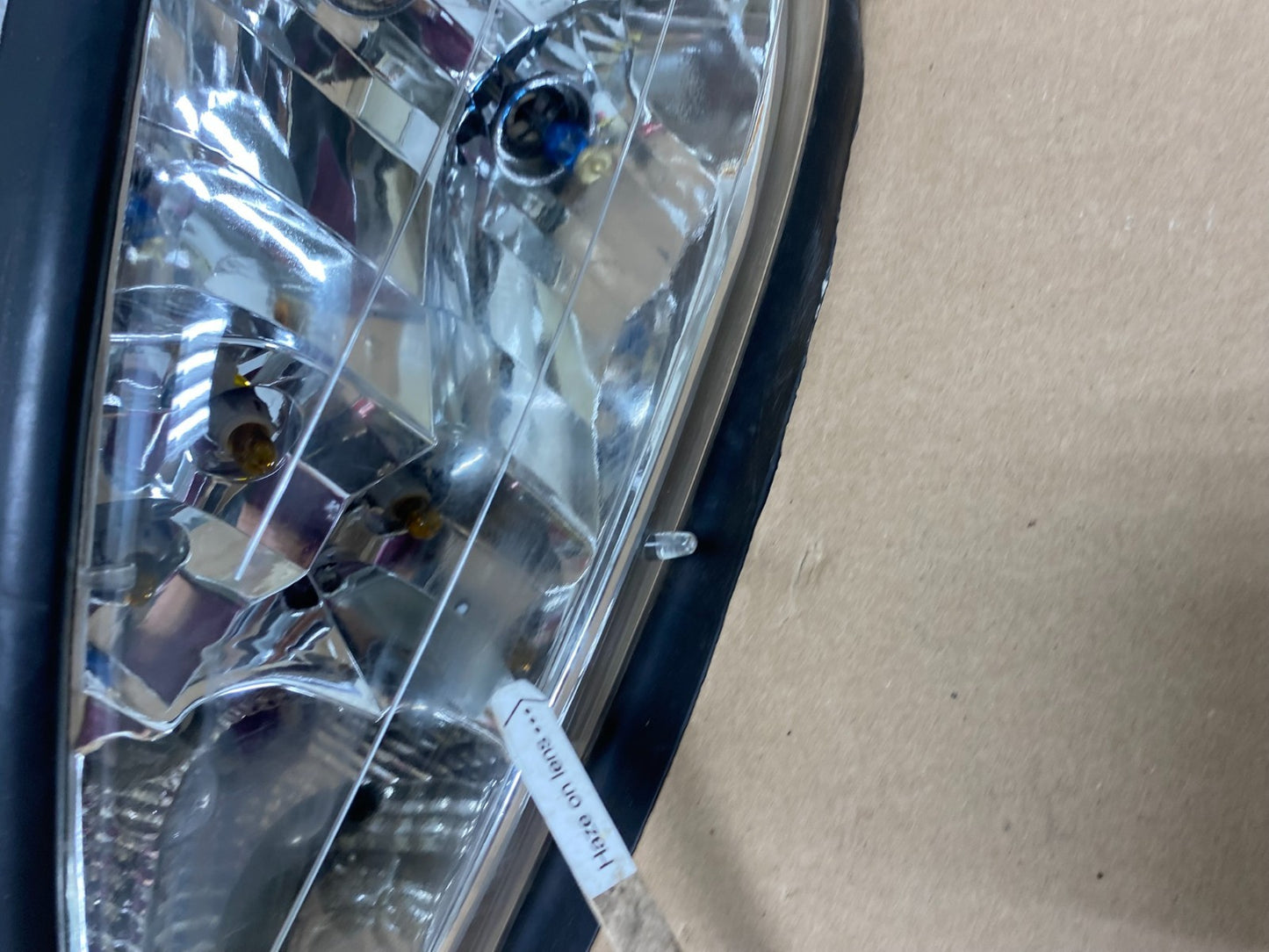 1999 to 2005 Pontiac Grand Am Left+Right Set Headlights AF4474 DW3