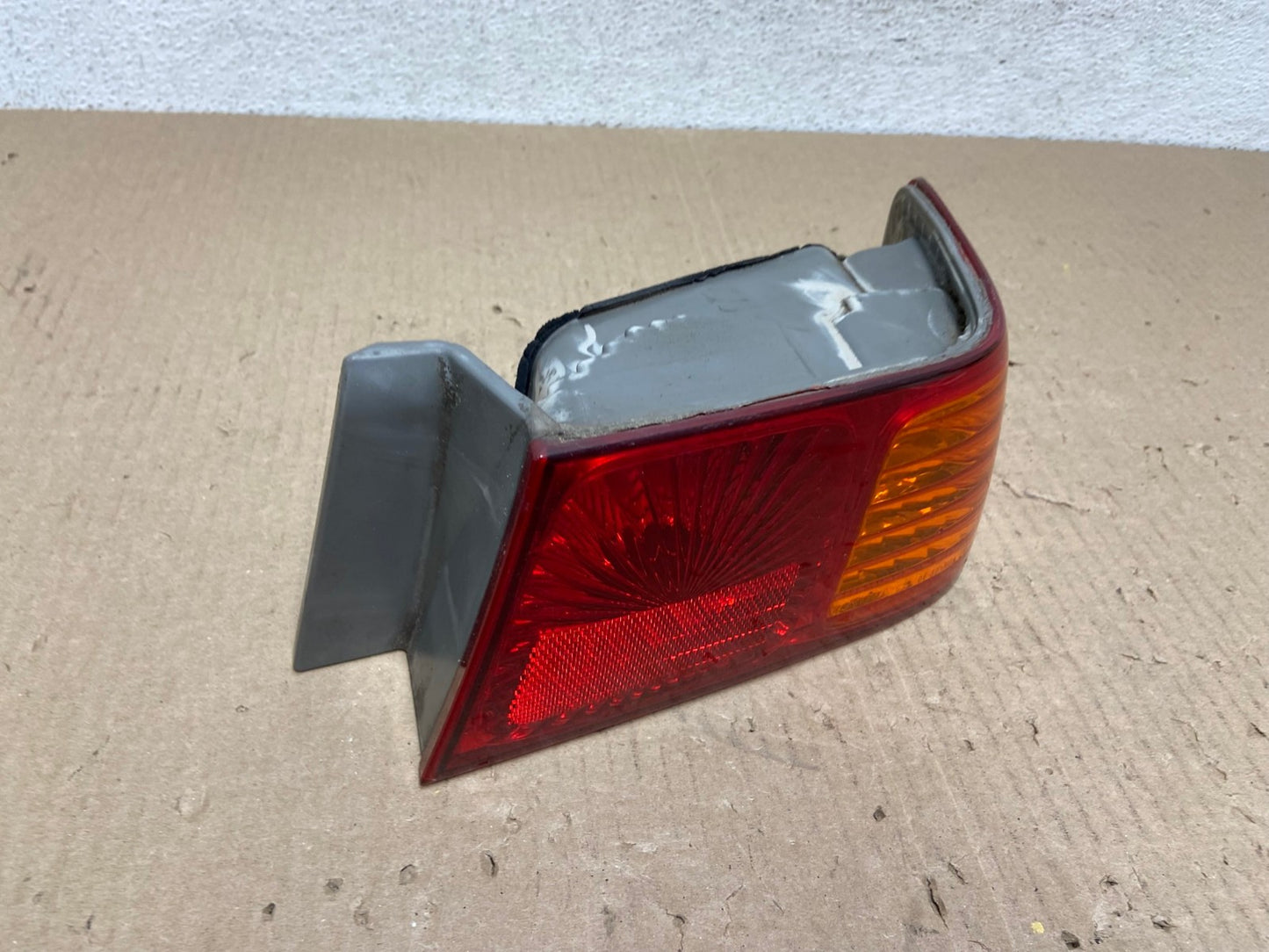 2000 to 2001 Toyota Camry Right Passenger Rh Tail Light AE9673 LK2