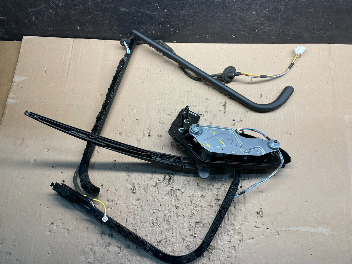 2011-2013 Jeep Grand Cherokee Tailgate Back Door Rear Wiper Motor Wiper U1579 DG1