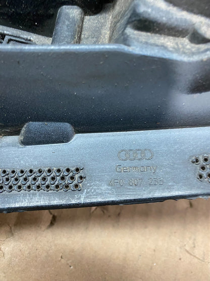 2009 2010 2011 Audi A6 Front Bumper Grille Bracket Retainer G7931 PS6