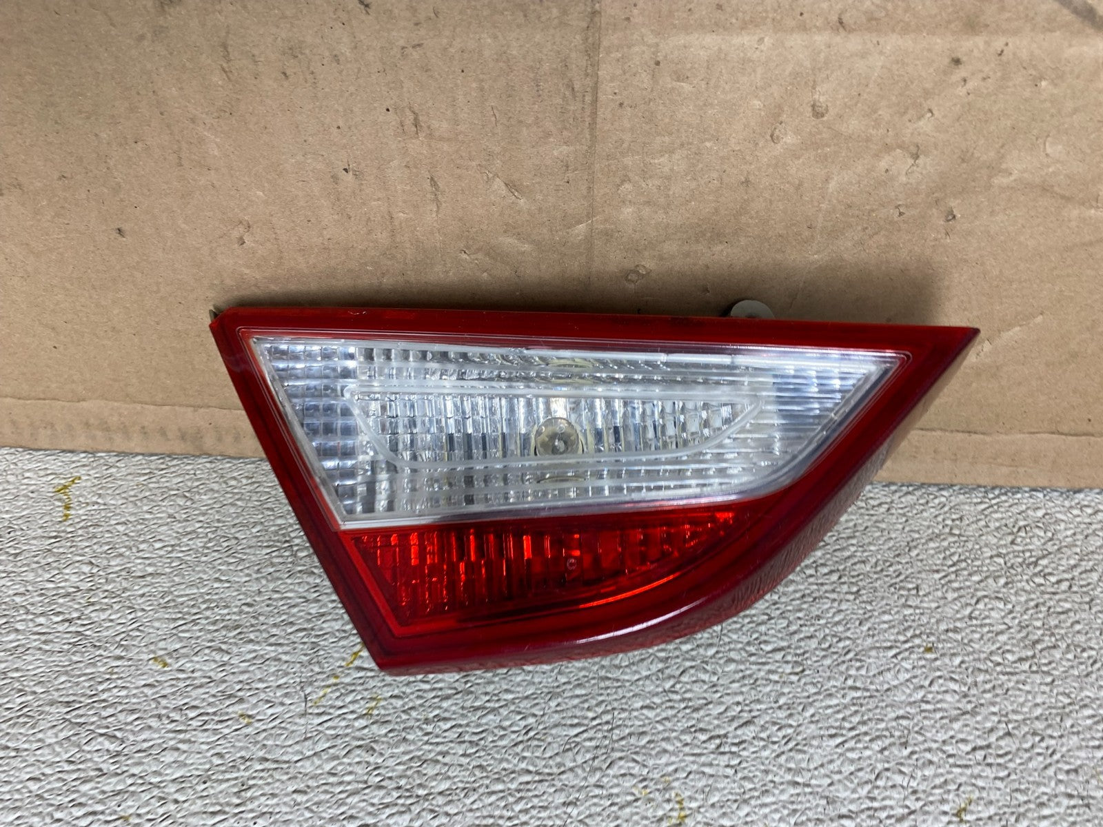 2011 2012 2013 2014 Hyundai Sonata Left Driver Inner Tail Light Oem R6999 DW0
