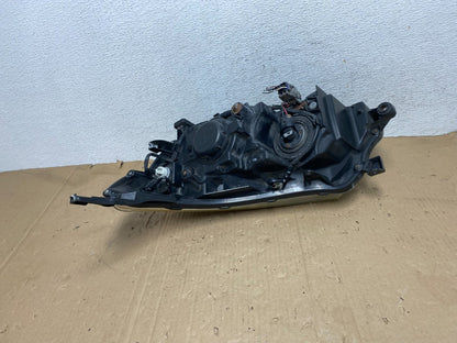 2009 - 2013 Subaru Forester Right Passenger Side Halogen Headlight AE9227 DW5