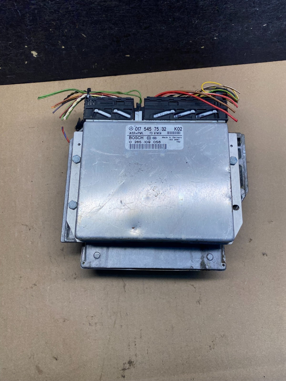 1998 to 1999 Mercedes E300 W210 Engine Control Unit ECU ECM Module AI5296 DG1