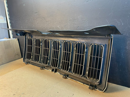 2006 to 2010 Jeep Commander Front Upper Grill Grille OEM ab7870 DG6