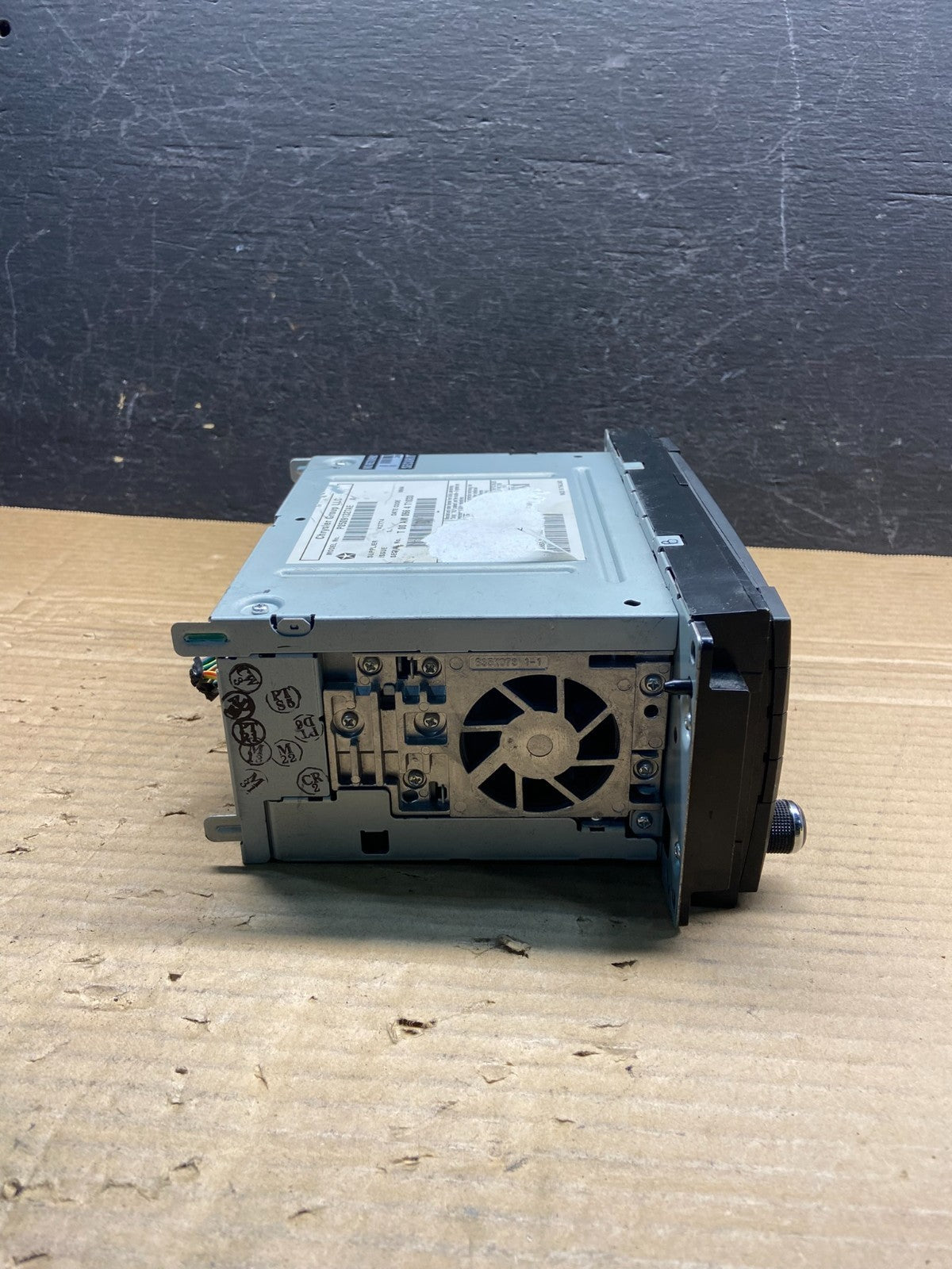 2012 to 2020 Dodge Chrysler Caravan AM FM Radio Screen Display ae2579 DG2