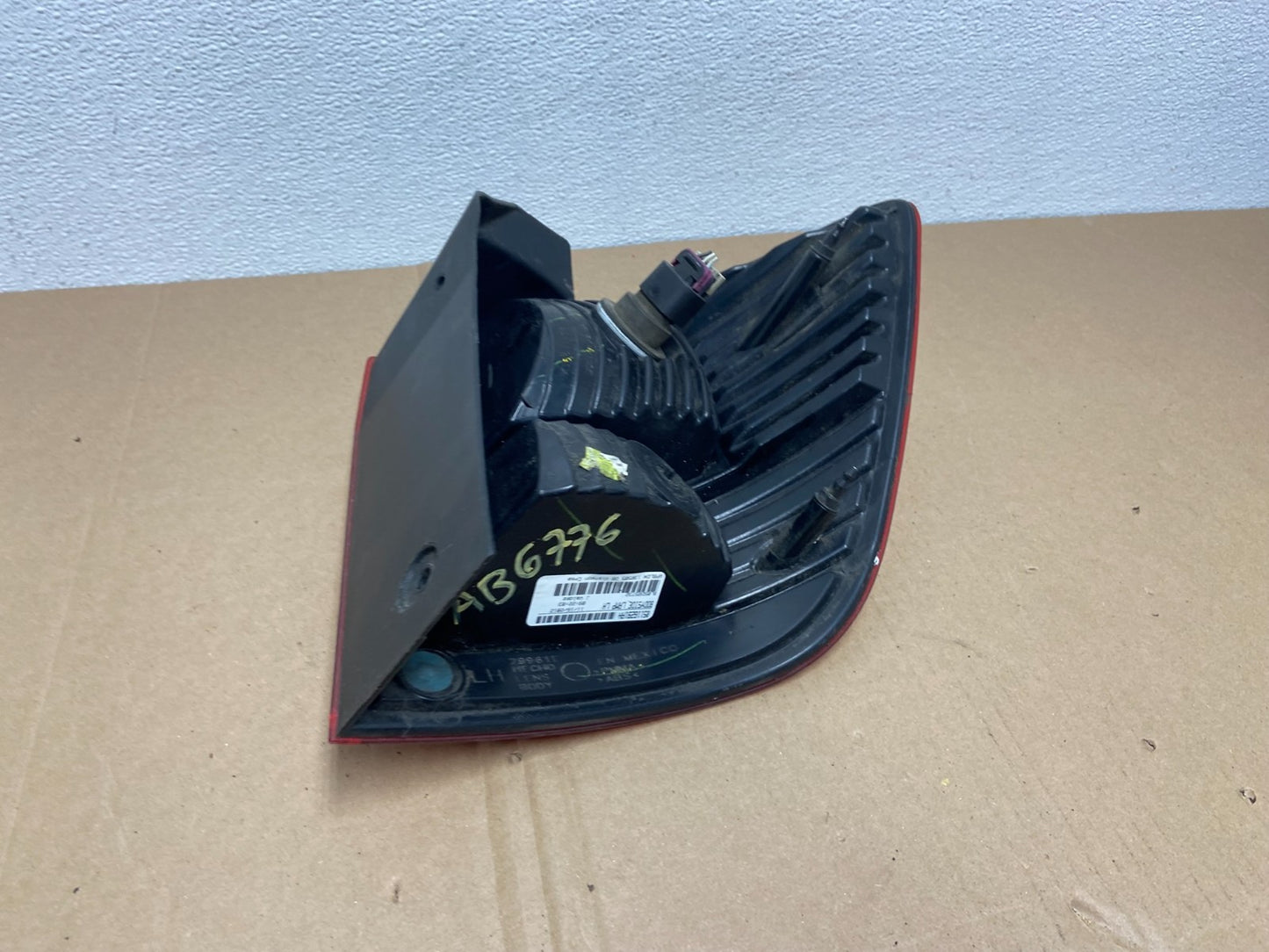 2009 2010 2011 Dodge Journey Left Driver Lh Tail Light Oem AB6776 DW4